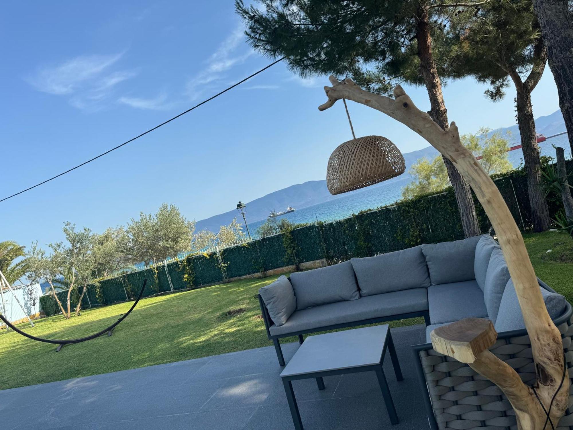 Zoza Luxury Villa Isthmia By The Sea With Private Pool Kalamáki 외부 사진