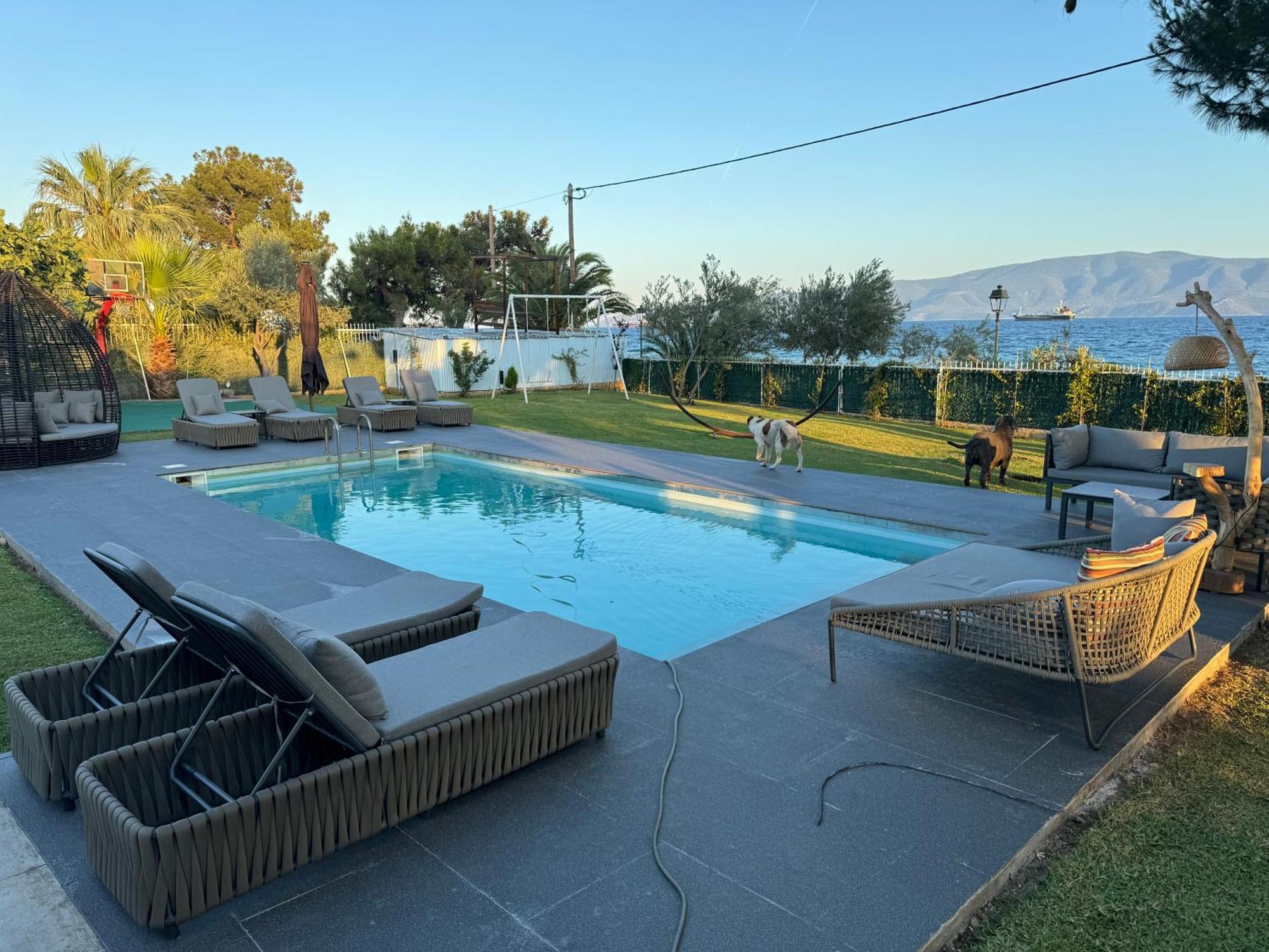 Zoza Luxury Villa Isthmia By The Sea With Private Pool Kalamáki 외부 사진